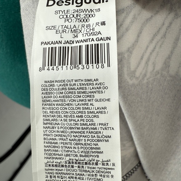 Desigual Slim Fit Floral Sheet Jersey Mini Dress in Black NWOT - Picture 7 of 8